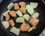 簡単おかず!!じゃがいもと鮭の炒め物♪作り方5写真