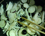 あとひく～♪ナスとえのきの☆甘味噌炒め作り方2写真