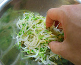 簡単☆もやしと豆苗の和え物作り方3写真