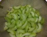 セロリのわさび風味炒め作り方1写真