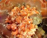 サーモンの塩麹タルタル☆アボカド添え作り方1写真
