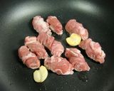 栗とクルクル豚肉の甘辛炒め作り方3写真