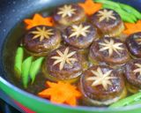 市販鶏団子で椎茸と蓮根の肉詰め餡作り方10写真