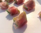 コンビニ生ハムの一口サイズアボカド巻き作り方3写真