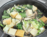 厚揚げとしめじ小松菜の玉ねぎ氷入り卵とじ作り方3写真