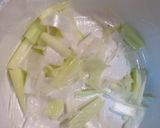 体ポカポカ☆お腹満足！野菜の鳥団子スープ作り方3写真