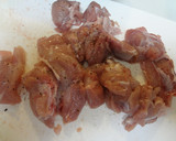 サツマイモと鶏肉の生姜甘酢炒め作り方2写真