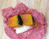 お手軽！南瓜とチーズの煮込みハンバーグ作り方3写真