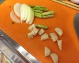 お弁当用に、残り野菜と卵炒め。作り方1写真