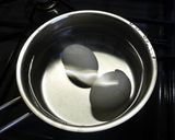 小分け保存☆塩麹漬けゆで卵作り方3写真