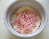 ワインに♡無花果＆ハムのココットカマン☆作り方3写真