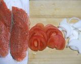 鮭とトマトのイタリアン風？ホイル焼き作り方1写真
