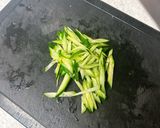 湯通しサンチュのカニかま巻きサラダ作り方1写真
