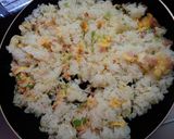 市販のラーメンスープで簡単チャーハン☆作り方5写真