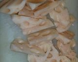 やわらか豚バラとレンコンと冷凍豆腐の煮物作り方2写真