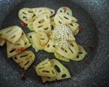 麺つゆで簡単　レンコンのキンピラ　どすぇ作り方5写真