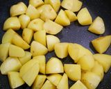 ジャガイモと牛肉の赤ワイン煮作り方1写真
