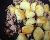 ジャガイモ&豚挽肉＊ニラ炒め☻作り方2写真
