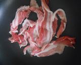 豚小間肉ときのこ炒めに卵のせ作り方5写真
