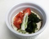 わかめトマトのおかか醤油ココットカマン作り方2写真