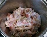 醤油・酢・砂糖で鶏手羽元の煮込み作り方1写真