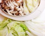 具沢山♪鶏団子の豆乳スープ♪作り方1写真