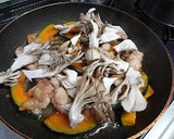 かぼちゃとチキンと舞茸のソテー作り方4写真