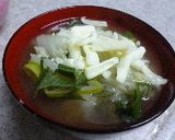 えっっ!!!味噌汁にチーズ???作り方3写真