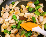 照り照り♡鶏肉とエリンギの焼き鳥風炒め作り方7写真