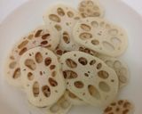 細めの蓮根で挟み揚げ作り方1写真