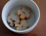 1人分のレシピ!長ねぎと花麩のみそ汁作り方1写真