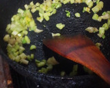 大根と人参の皮で作る風味豊かな中華炒め作り方4写真