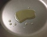 鶏ミンチとピーマンの中華炒め作り方1写真