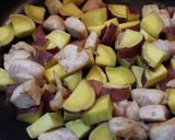 さつまいもと鶏の甘煮作り方6写真
