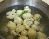 カリフラワーのサラダ　カレーマヨソース作り方1写真