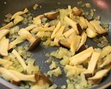 秋鮭ときのこのトマトクリームパスタ作り方3写真