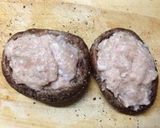 肉厚椎茸の肉詰めチーズ焼き作り方2写真