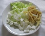 鰹節入り♡娘の好きな白菜と卵の味噌汁作り方1写真