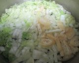 鰹節入り♡娘の好きな白菜と卵の味噌汁作り方2写真