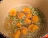 胃に優しい☆かぼちゃ団子の牛乳味噌汁作り方3写真