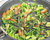 さつま揚げとセロリの葉のゆかり炒め作り方4写真