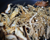 簡単！冷凍うどんで牛ときのこの汁つけ麺作り方1写真