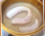 ささみの茹で汁で♪鶏塩オニオンスープ作り方1写真