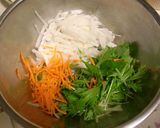 秋鮭とたっぷり冬野菜のデリ風サラダ作り方3写真