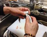 簡単！さんまの皮の剥き方〜三枚おろし作り方5写真