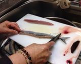 簡単！さんまの皮の剥き方〜三枚おろし作り方12写真