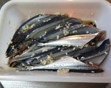 サンマのにんにく塩麹焼き作り方1写真
