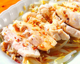 激安&ヘルシー！蒸し鶏の冷製もやし和え作り方8写真