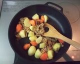 肉じゃが　カレー風味作り方3写真