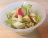 白菜とリンゴのハムサラダ♪生姜醤油風味作り方5写真